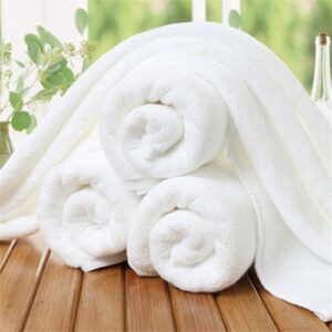 EXTRA LARGE  WHITE TOWEL